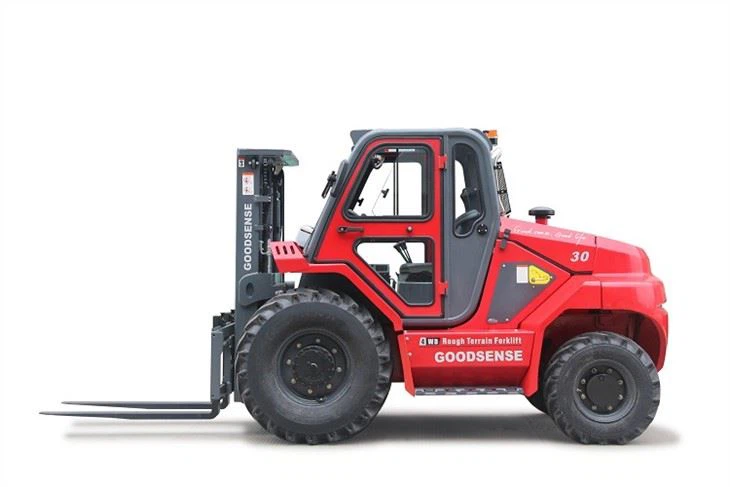 4WD ROUGH TERRAIN FORKLIFT POWERED BY HATZ